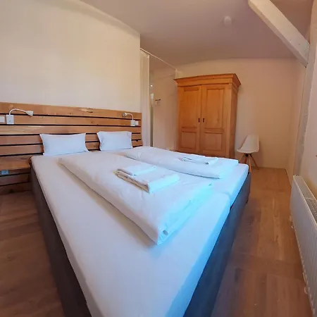 Albgut Gmbh - Uebernachten Im Kulturdenkmal Altes Lager Bt7 Und Bt9 Appartement Münsingen